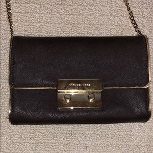 BRAND NEW AUTHENTIC MICHAEL KORS CROSSBODY